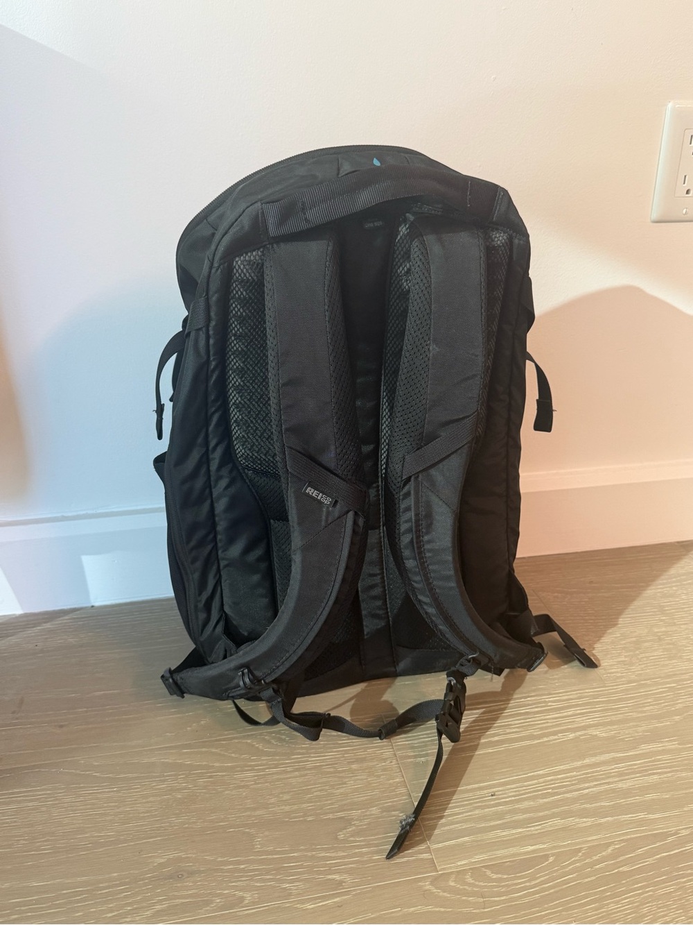 REI 28L Ruckpack Backpack - Picture 3 of 4